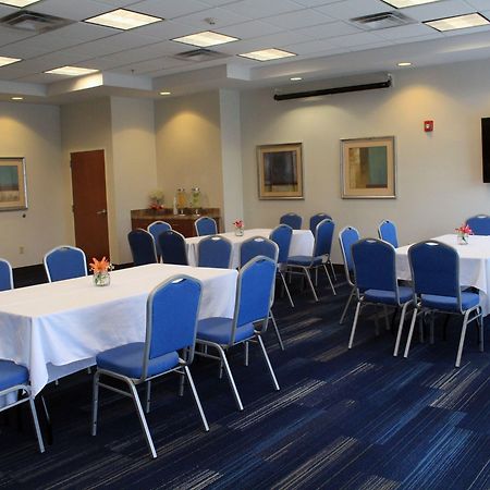 Holiday Inn Express Leland - Wilmington Area By Ihg Exterior foto