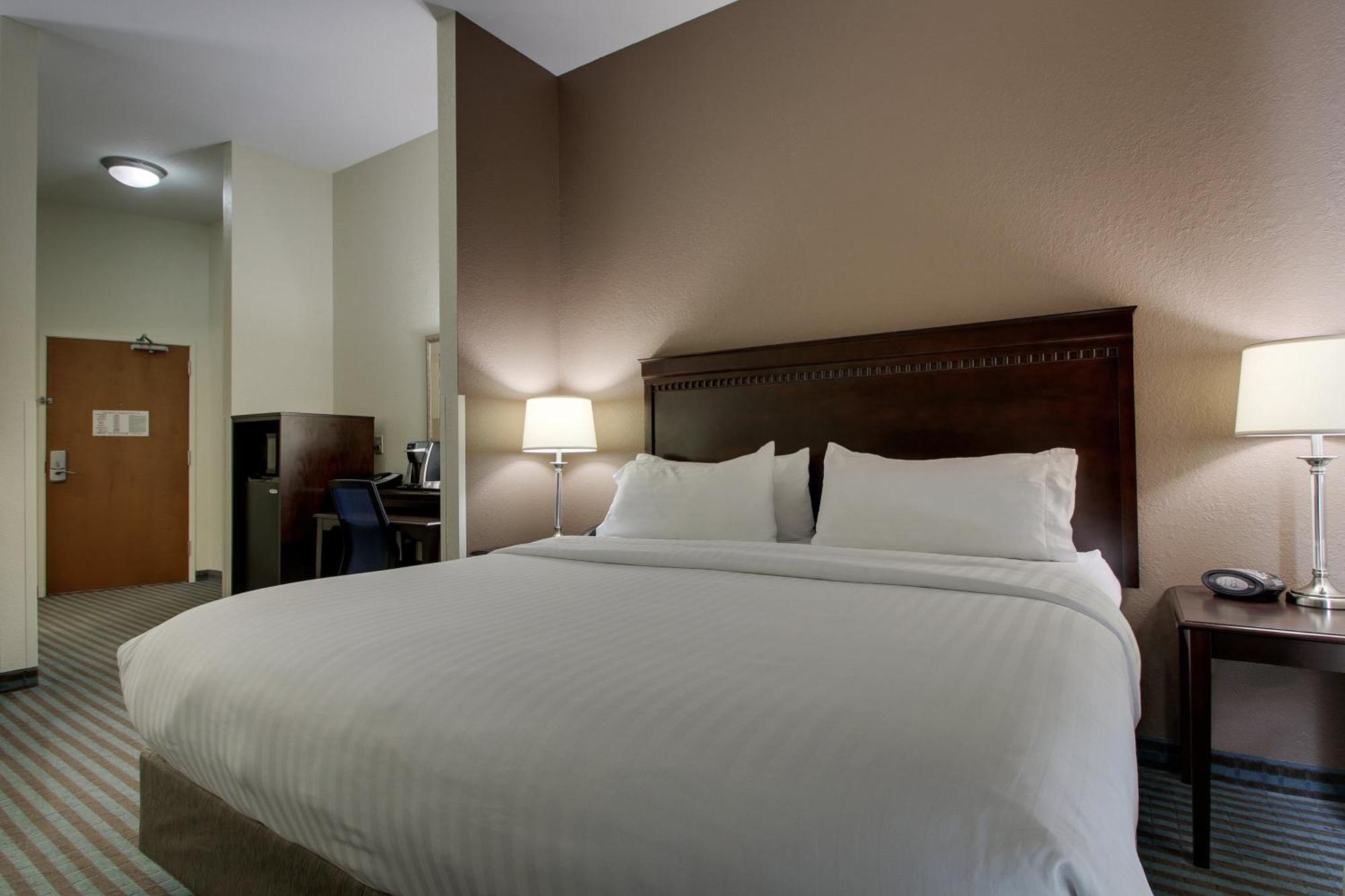 Holiday Inn Express Leland - Wilmington Area By Ihg Exterior foto