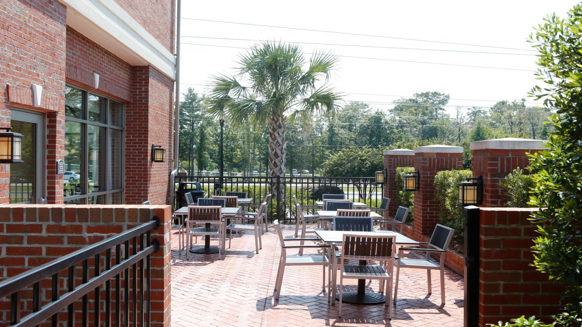 Holiday Inn Express Leland - Wilmington Area By Ihg Exterior foto