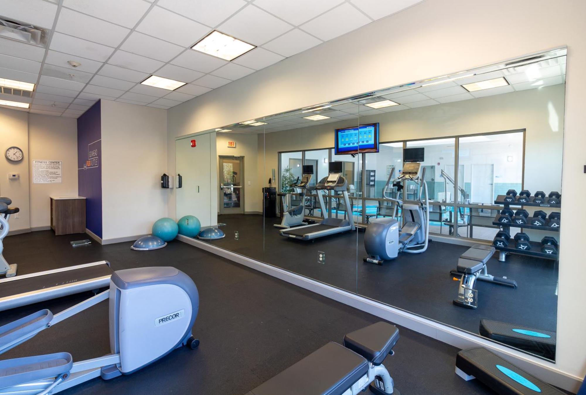 Holiday Inn Express Leland - Wilmington Area By Ihg Exterior foto